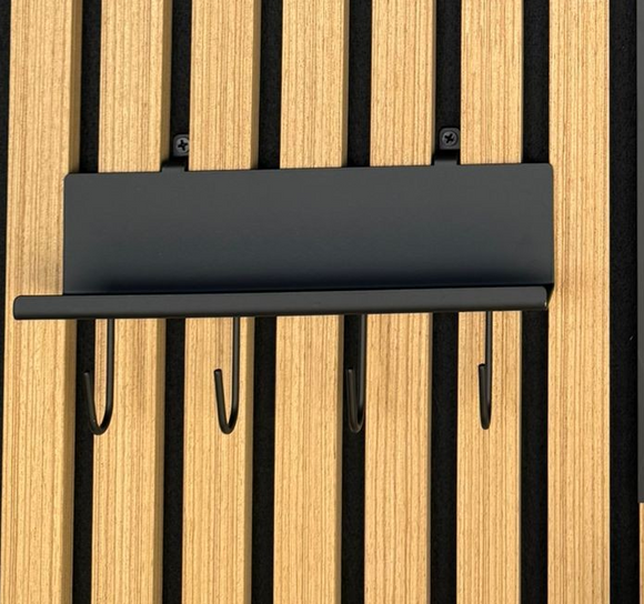 Jackenhalter mit Ablagefach